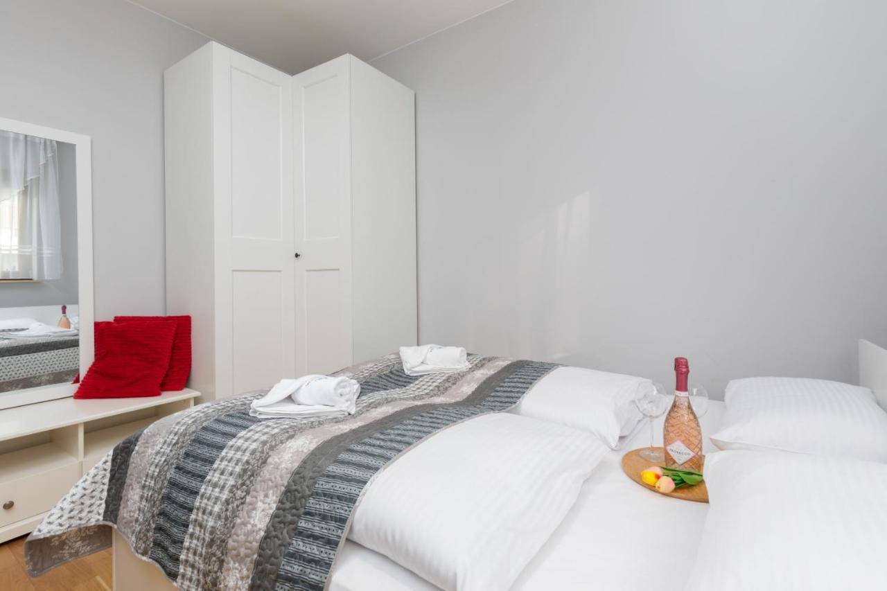 Platan City Centre Apartment By Noclegi Renters Свіноуйсьце Екстер'єр фото