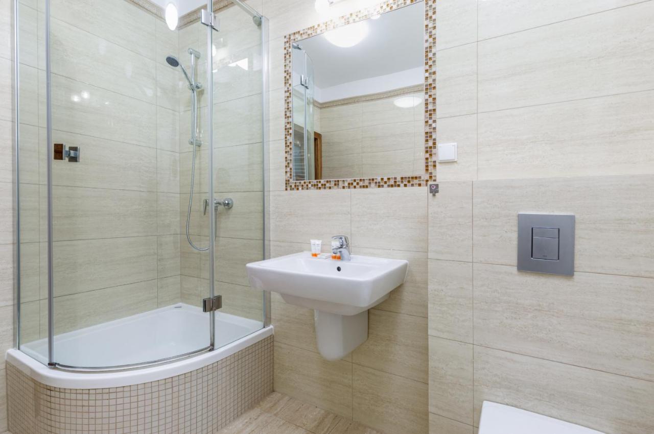 Platan City Centre Apartment By Noclegi Renters Свіноуйсьце Екстер'єр фото